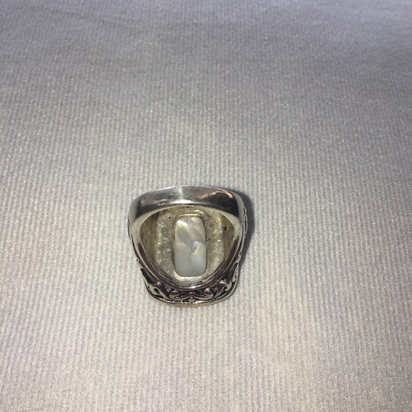 Mother of pearl, gorgeous silver statement ring - Picture 3 of 5